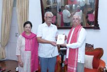 Shri Rajendra Vishwanath Arlekar, Hon???ble Governor of Kerala called on Hon'ble Governor at Raj Bhavan. 